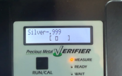 10亿USD、1269万盎司白银，这个男性提前一年押注贵金属赚翻了！